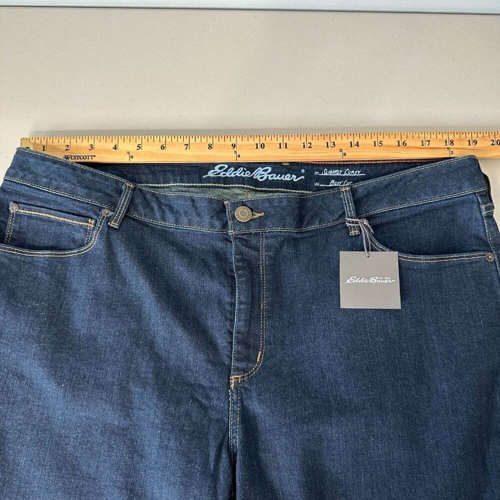 Eddie Bauer Slightly Curvy Mid Rise Bootcut Jeans Size 20 Stretch - Picture 7 of 11